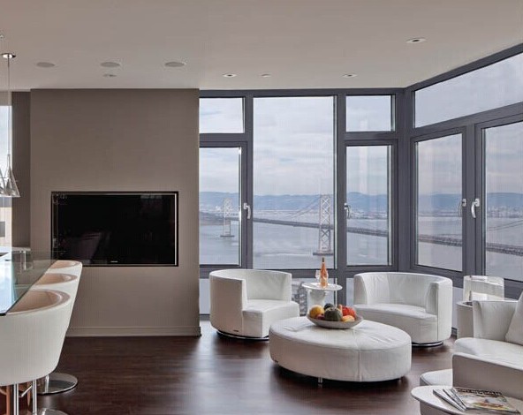 电焊焊的彩钢房骨架 郑州创开系统门窗就来说一说（装修预算报价审核）(图3)