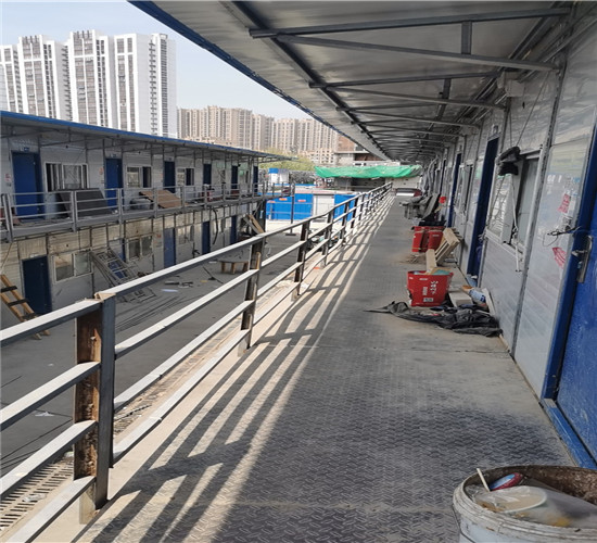 郑州亚胜钢结构工程有限公司加工定制，二手活动房好吗？(图1)