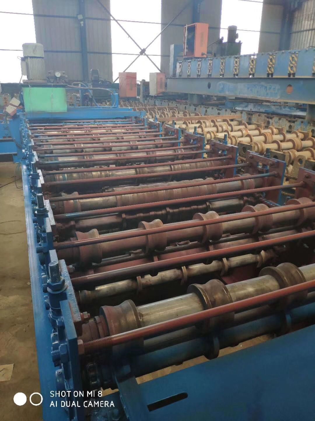 彩用45度揽口咬合安装，使屋面屋面防水效果更好。(图5)