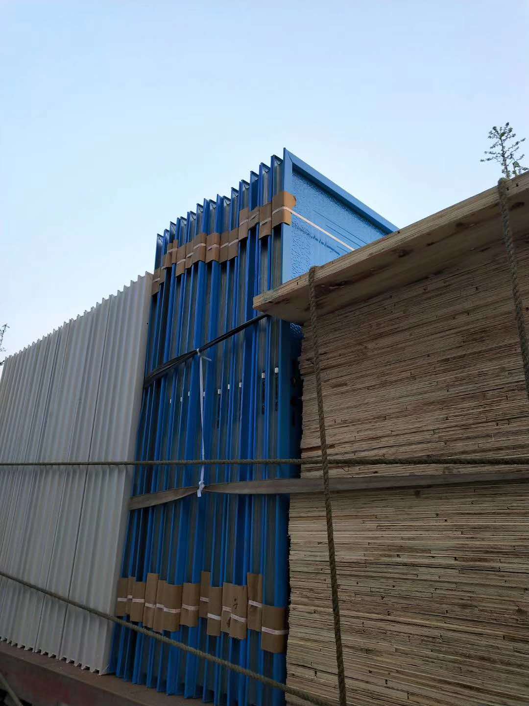 彩钢活动房安装方法彩钢活动板房与建楼房差不多的优势(图3)