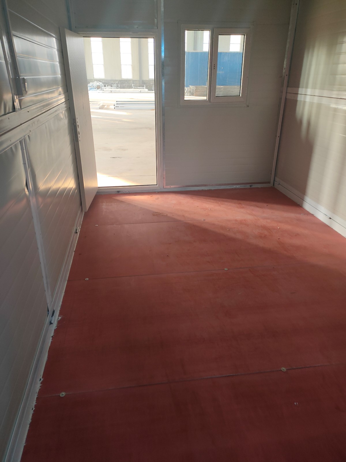 彩钢板活动房的特征和彩钢板活动厂房的特点性能，特点(图4)