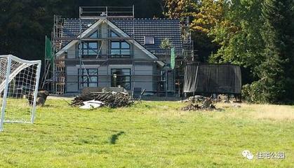 ,自建房屋楼梯怎么设计?家居别墅楼梯风水禁忌图片(图1)