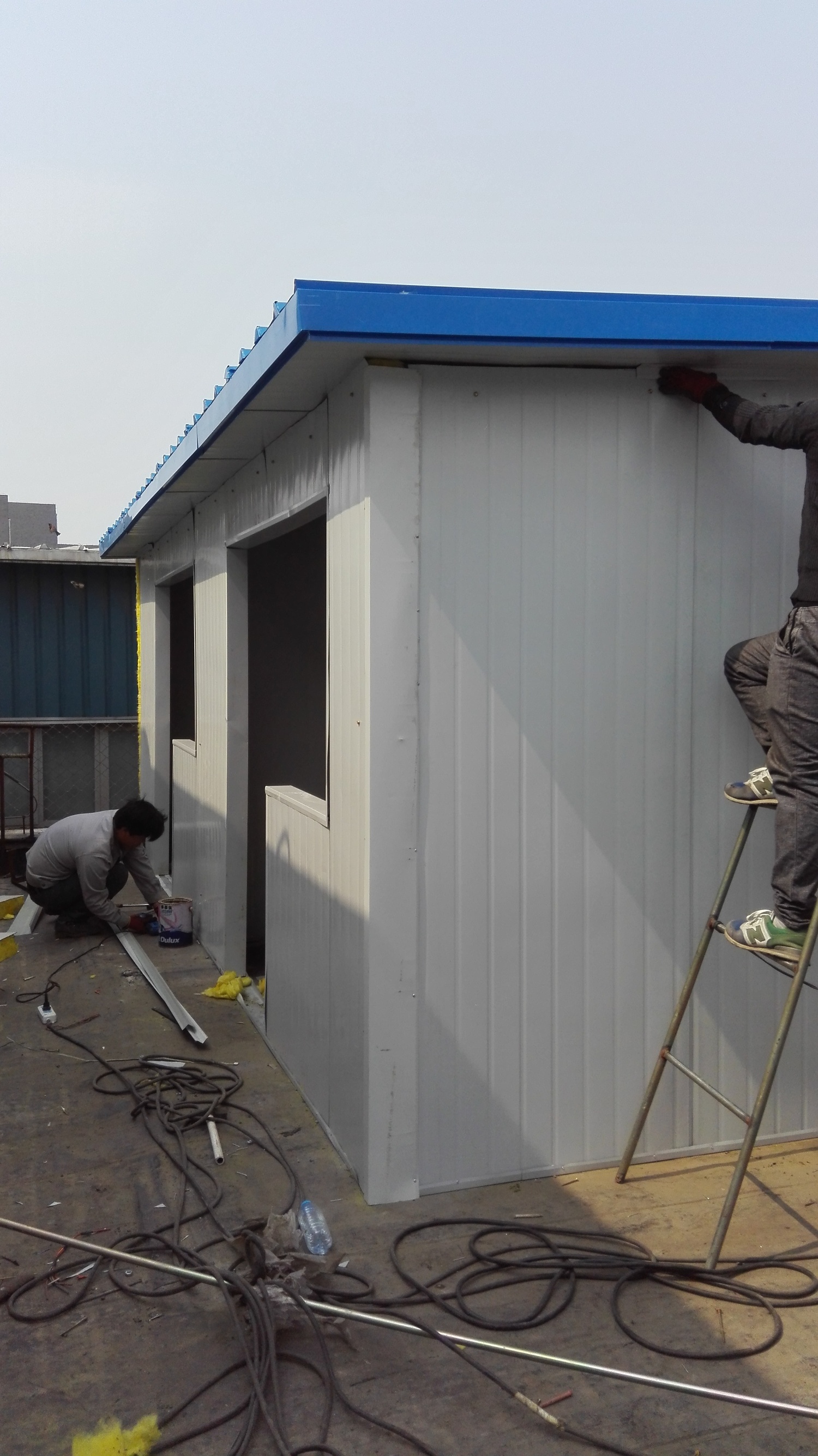 公司轻钢结构与彩钢板活动房的主要区别是什么？？(图4)