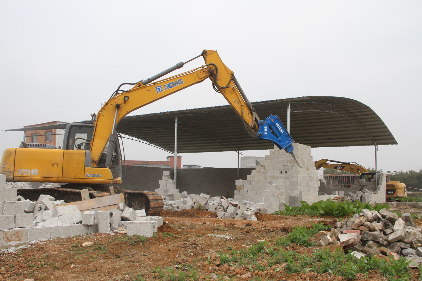 房屋拆除时要注意的事项有哪些？上方必须拆除至梁底(图2)