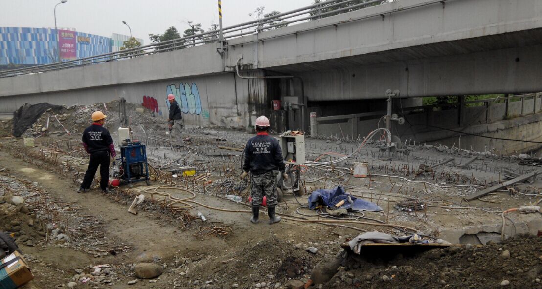 房屋拆除时要注意的事项有哪些？上方必须拆除至梁底(图6)