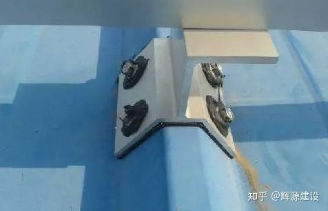 彩钢瓦屋面建设要求彩钢屋面光伏发电项目的布置方式布置
(图26)