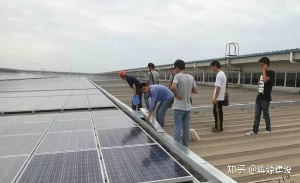 彩钢瓦屋面建设要求彩钢屋面光伏发电项目的布置方式布置
(图7)