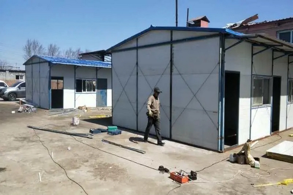 

搭建彩钢活动房价格受多因素影响彩钢房价格的价格有区别(图3)