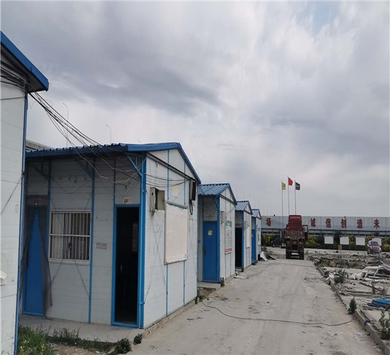 二手彩钢板房 郑州亚胜钢结构工程有限公司加工定制价格，价格是多少？(图1)