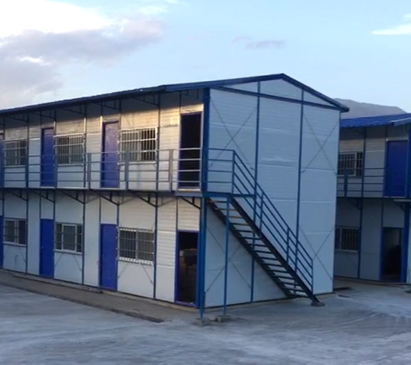 云南冠晨活动房住人集装箱的全部原材料均可以回收利用
(图2)