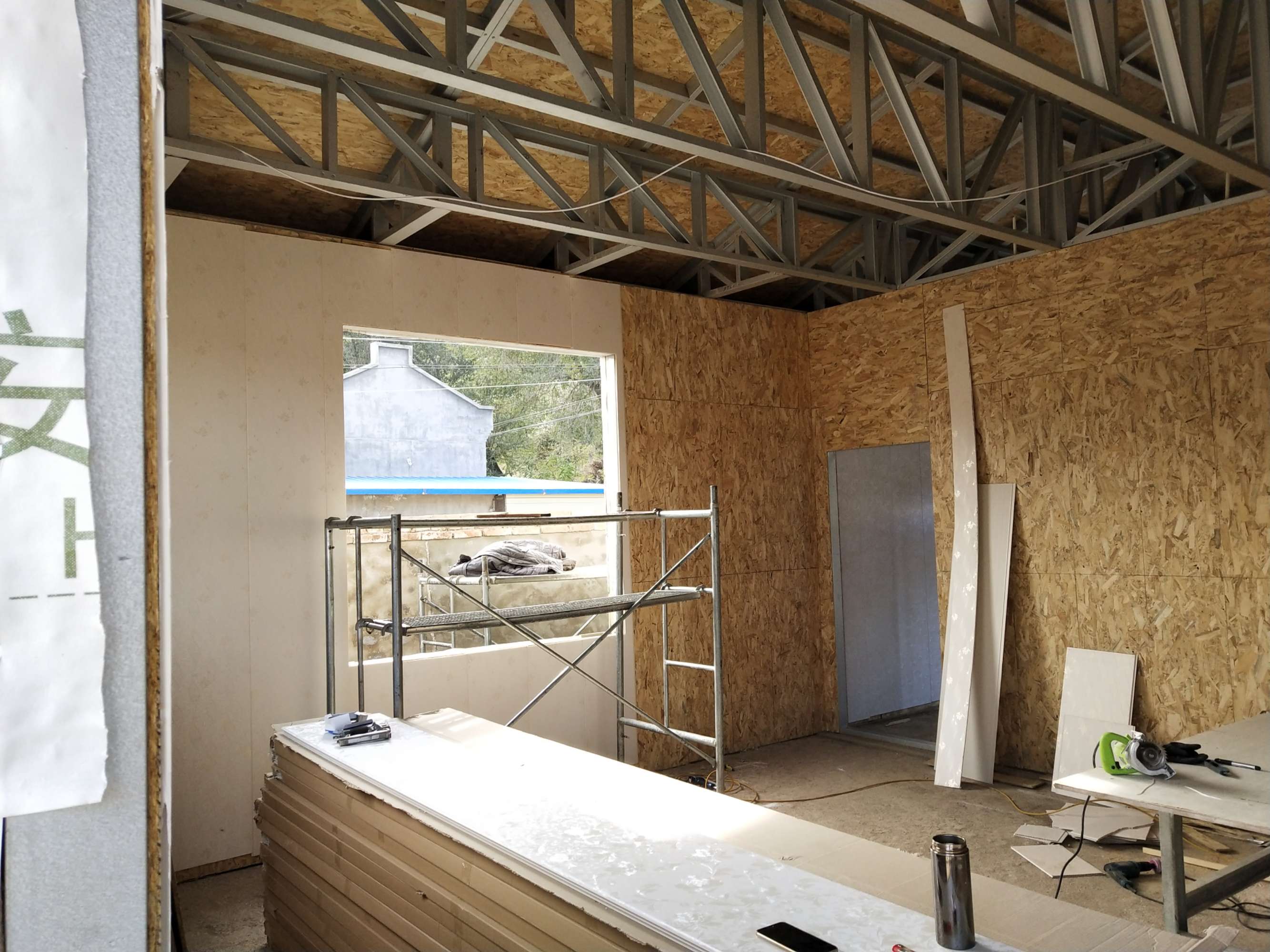 




彩钢棚安装的工艺要求及简要分析安装工艺的要求
(图10)