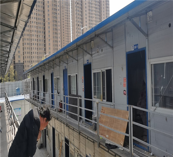 经济实用型房屋，彩板房：你还在为了买不起房子而发愁吗(图1)