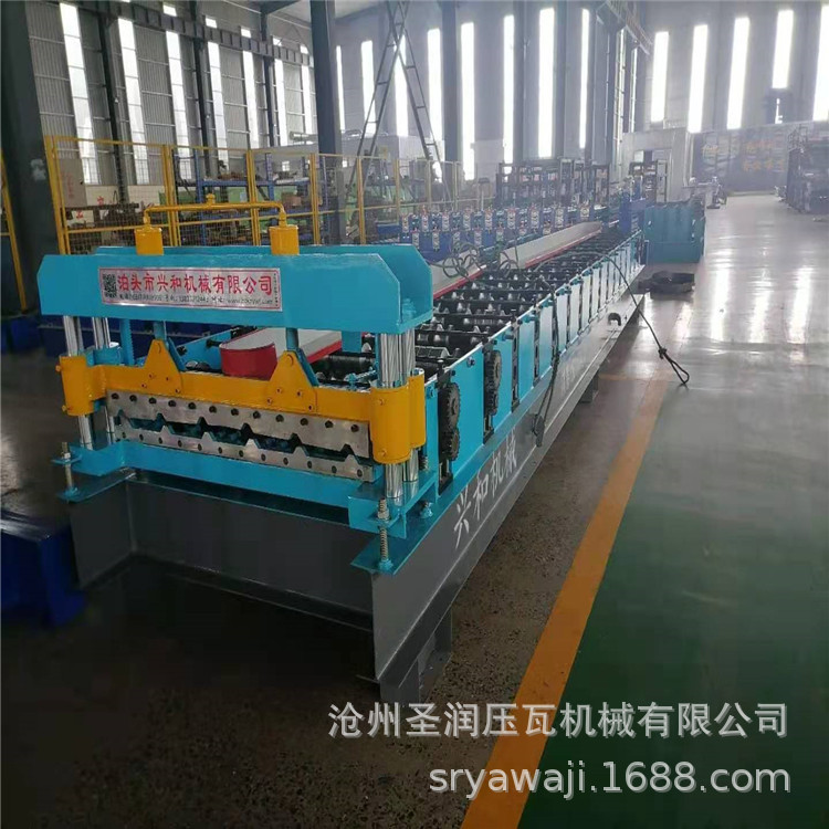 
型钢归于高效经济裁面型材（泊头压瓦机）参观考察(图1)