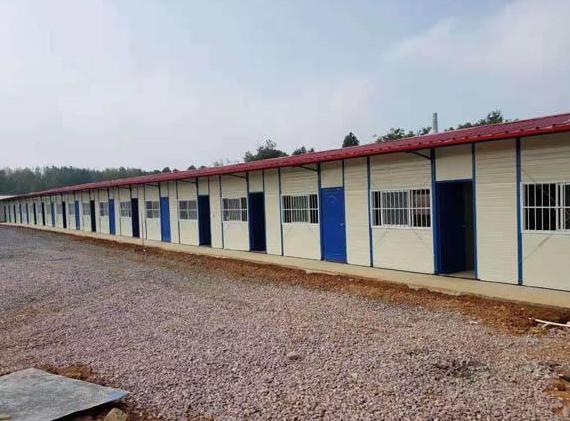 
农村建设屋顶彩钢顶的好处有坏处吗？(图)(图7)