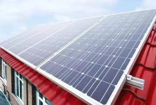 
彩钢屋面光伏电站设计方案中有几个重要的注意事项：工程施工
(图8)