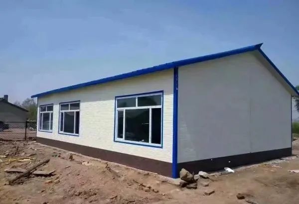 
为什么国家对彩钢建房限定如此严格？看完你就知道了
(图3)