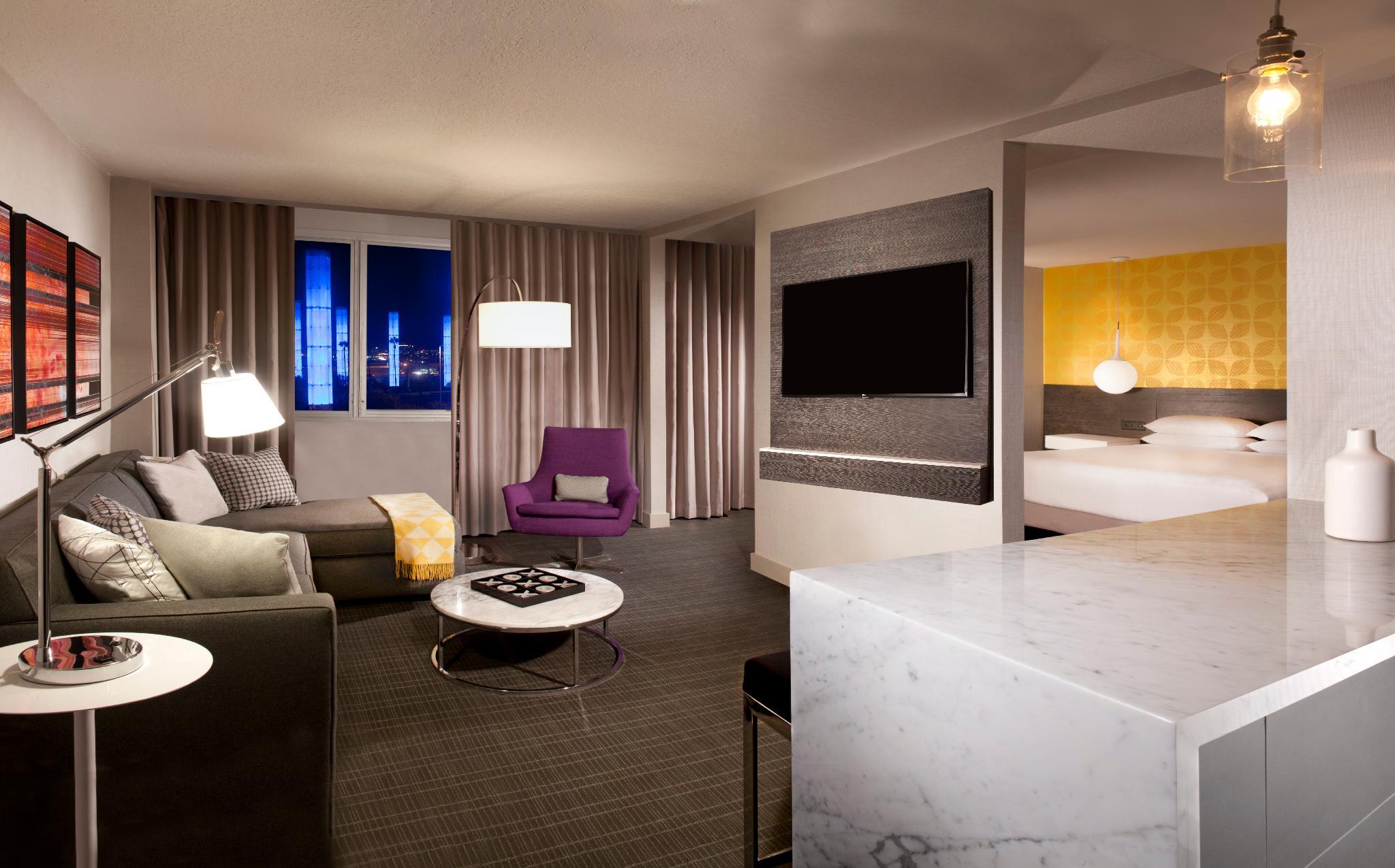 彩钢房 办公空间的设计标准是什么？围墙设计标准了解围墙做法！(图2)