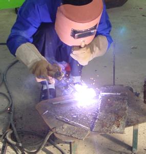 欢2-7-13块调驱注入盘锦辽河防腐工程有限公司一分公司(图2)