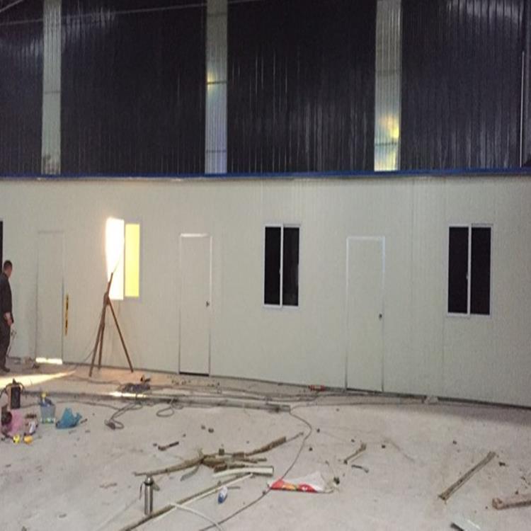 鞭炮烟花有限公司将5辆车砸伤雪铁龙轿车受损较为严重(图)(图3)