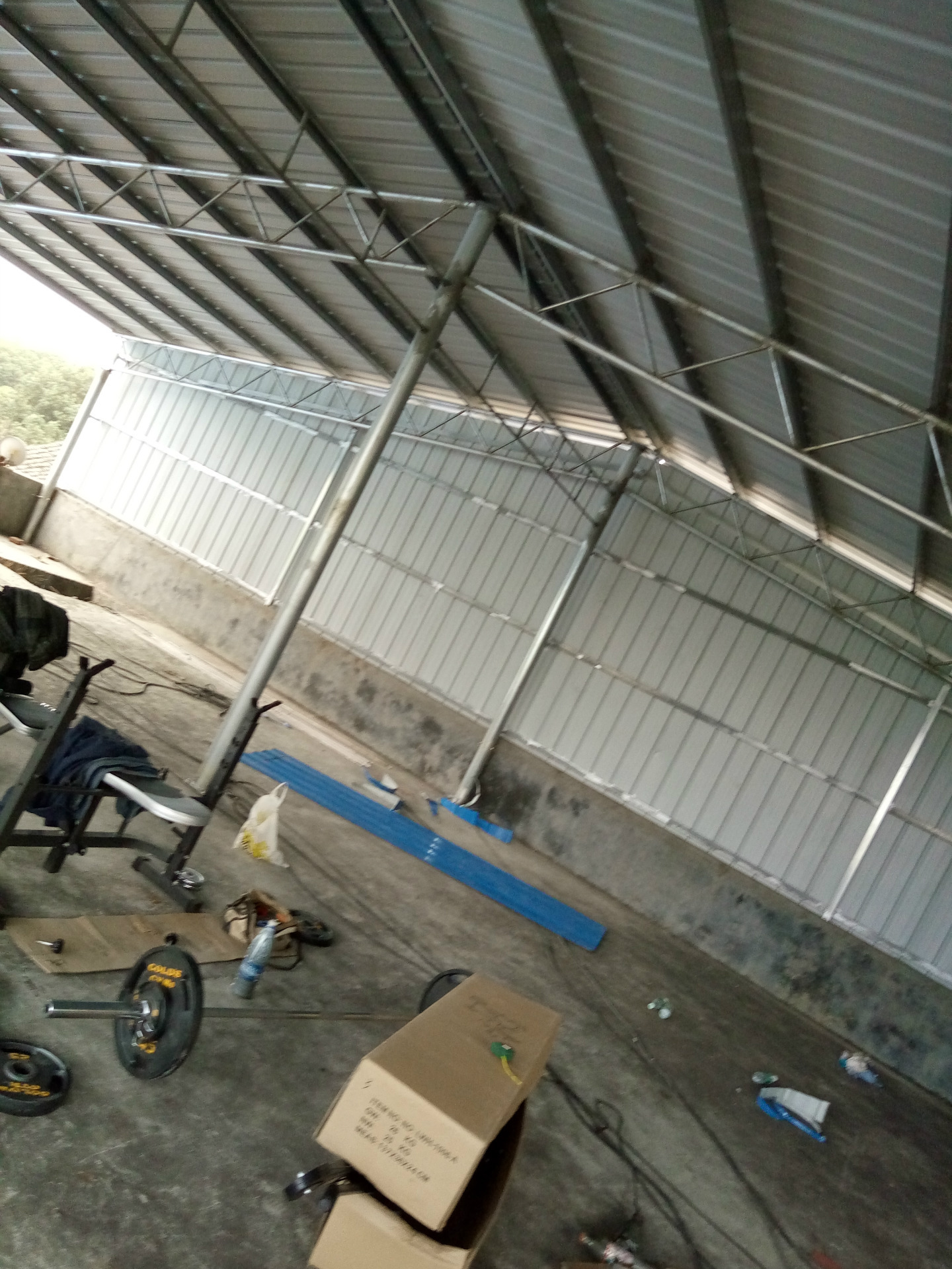 蓝房顶所用被列入“黑名单”？现在还有彩钢瓦卖吗？(图10)