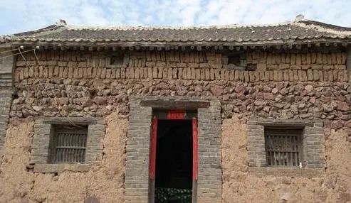 彩钢房的优点 震惊！四川一农村房子发生惊人变化，太吓人了！(组图)(图3)