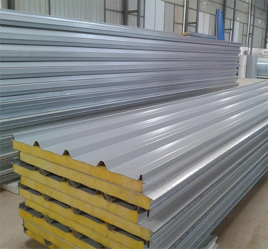 净化彩钢板在净化工程中起着非常重要的作用。。(图1)