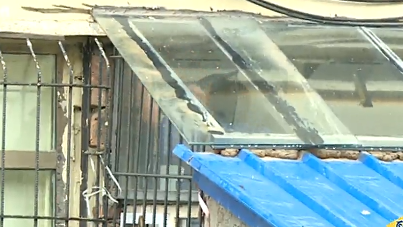 社区办公室联合青山区城市管理综合执法局集中拆除春光小区13号违建(图5)