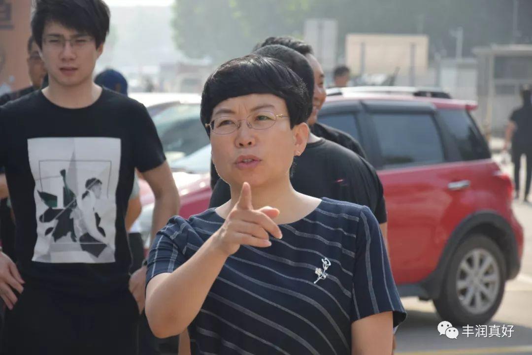 二手彩钢设备 区城管执法局联合公安、浭办等单位统一行动依法对曹雪芹西道原家兴违章建筑进行拆除(图5)