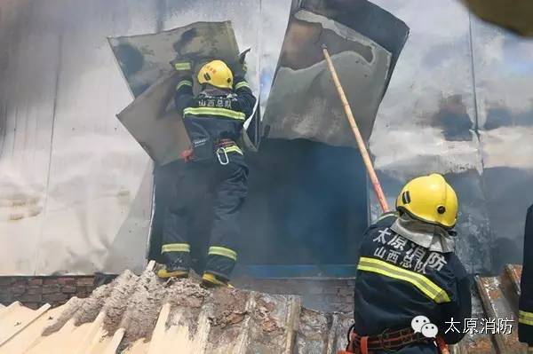 太原市小店区南路南路一彩钢板房起火消防箴言打造平安家园(图5)