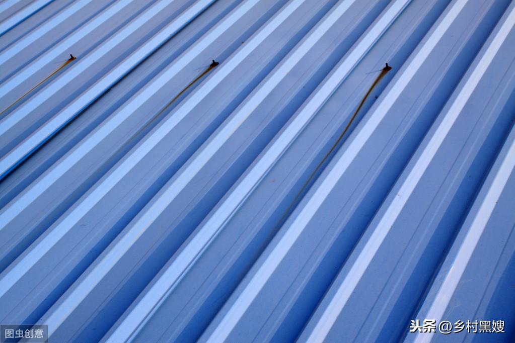 农村住的人，彩钢顶的好处有哪些？？(图1)