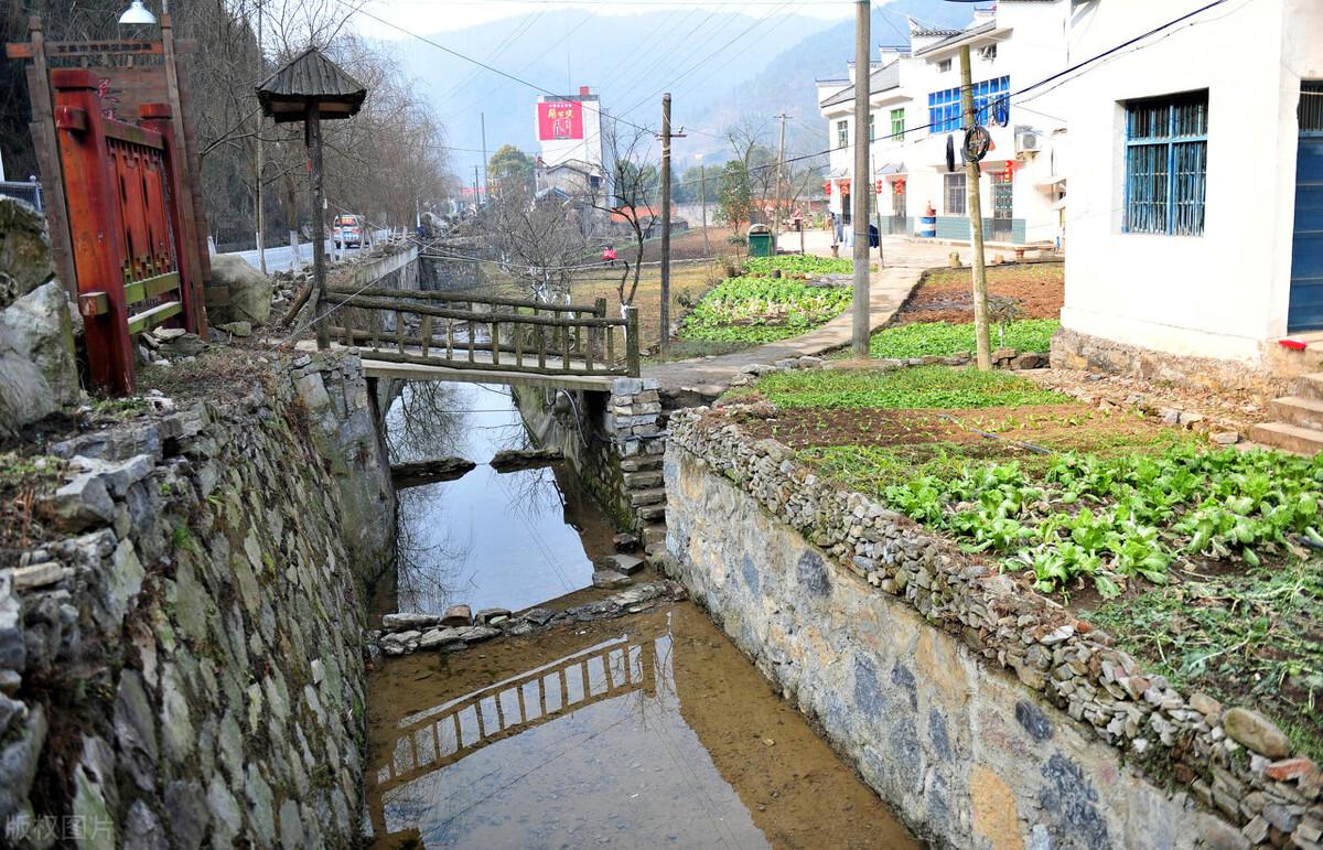 彩钢瓦房非拆不可?多地已经下发通知!(图1)