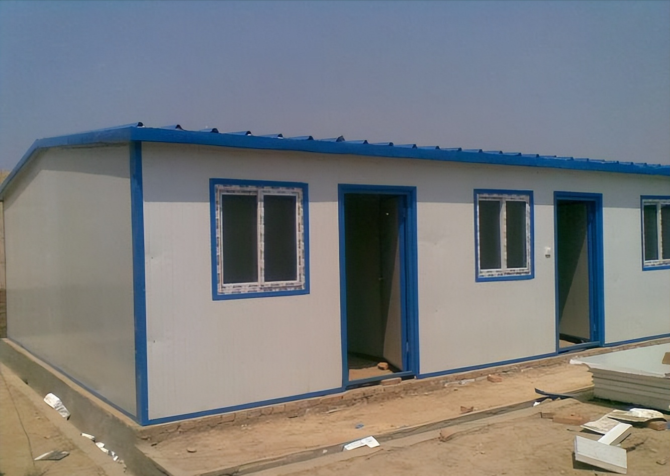 彩钢瓦房究竟有什么致命的缺点？看完惊呆了(图1)