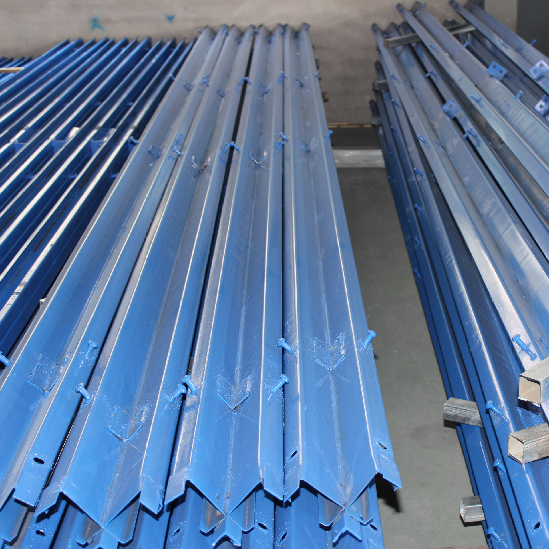 太原彩钢房 太原小商品批发市场将迎来人流、客流高峰期(图4)