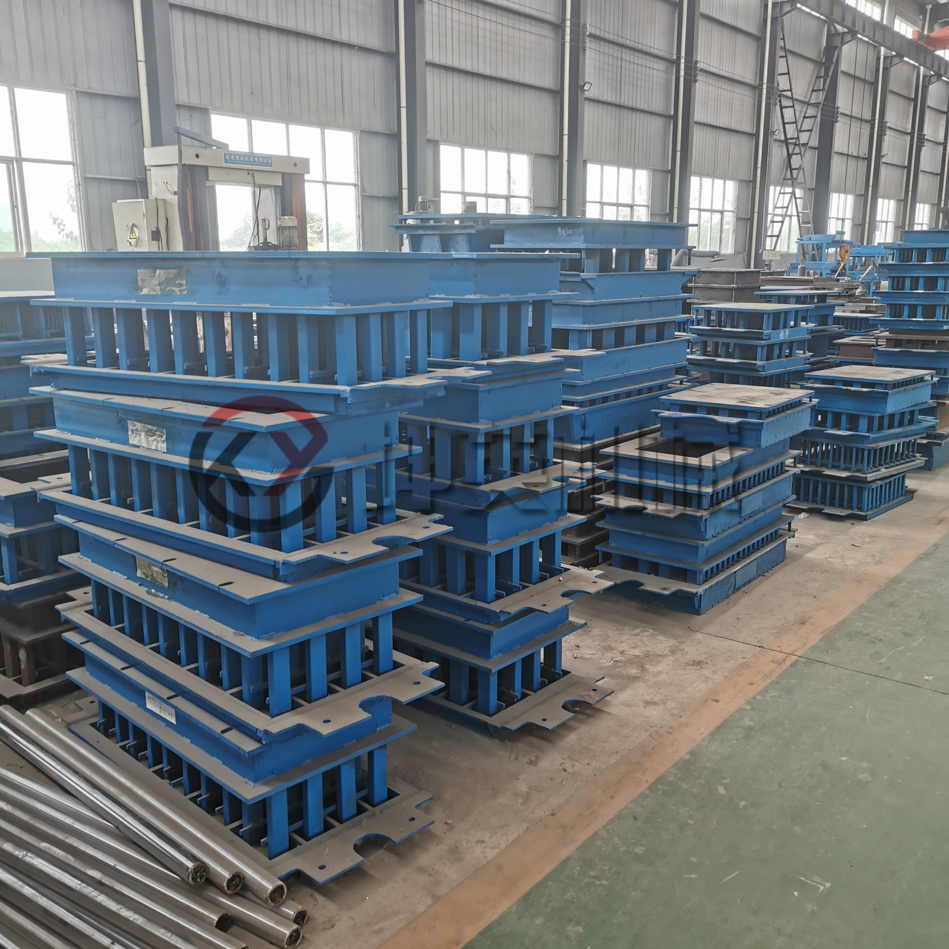 820型楼承板机设备主要特点及适应主体钢结构快速施工(图6)