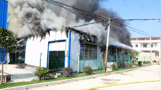 宜昌市消防提醒：员工宿舍用易燃材料搭建查封！整改！(图13)