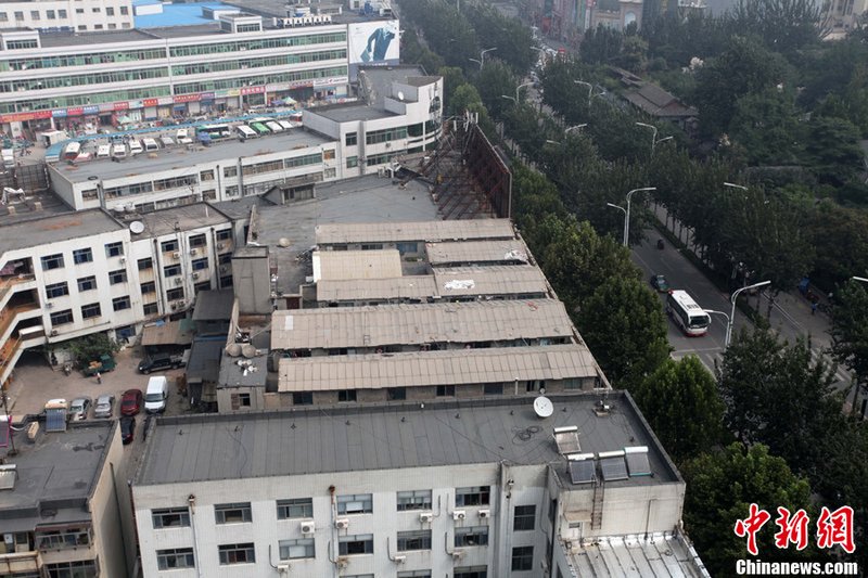 小区内楼顶违建“成风”业主集体“长了个儿”(图4)