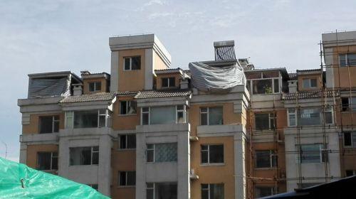 一位顶楼住户用水泥混凝土建阳光房楼体能安全吗？(图1)