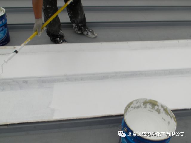 现对屋顶涂装ZS-221防晒隔热涂料施工流程及注意事项(图3)