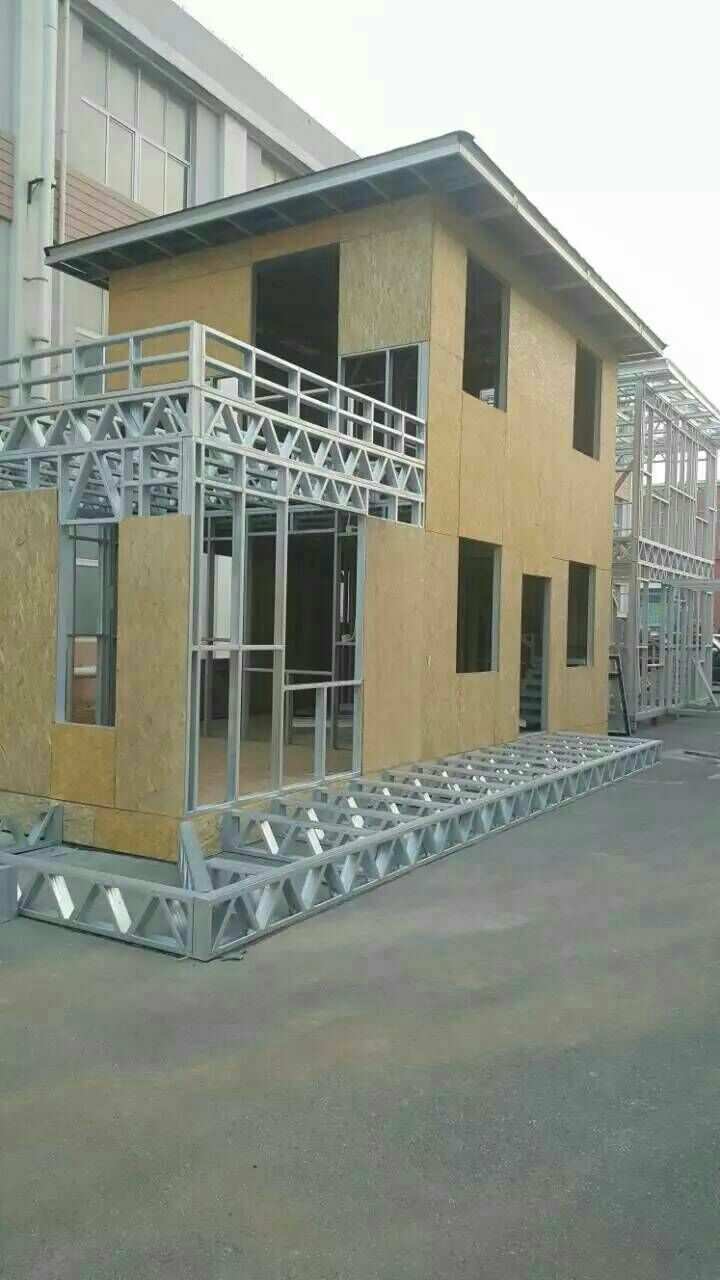 存在安全隐患绿色市场彩钢房被拆除彩钢房甘菊萍摄萍摄(图1)