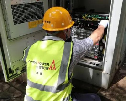 齐齐哈尔新闻网11月1日讯（张帆武童董野）向晖北街废品站藏匿于铁塔之下(图3)