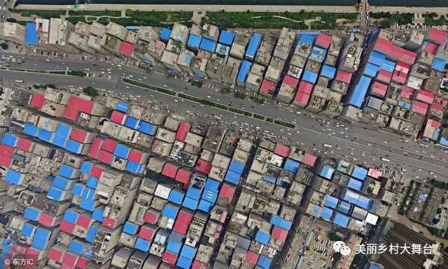 为什么现在农村盖房子常用彩钢？曾经的瓦为何不用了？(图1)