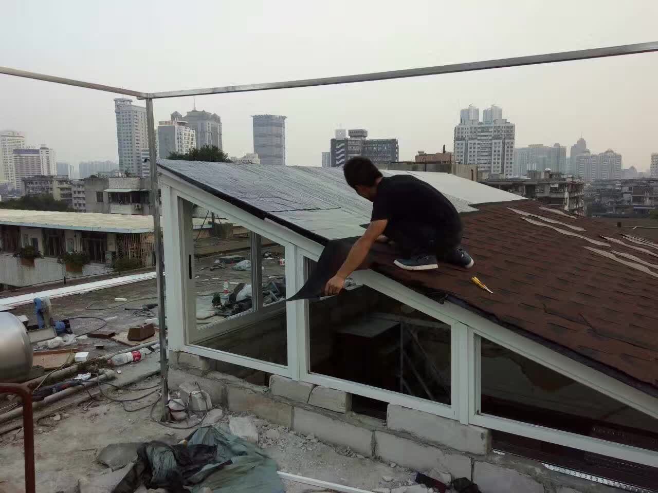 我家阳光房屋顶竟然漏风，下雨还渗水，怎么办？(图8)