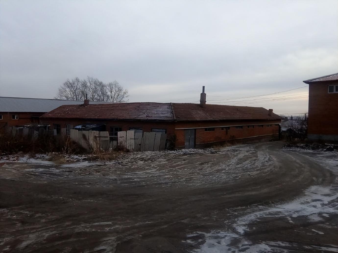 虎林县制瓦厂处于东仓库长友后勤供应部队(图15)