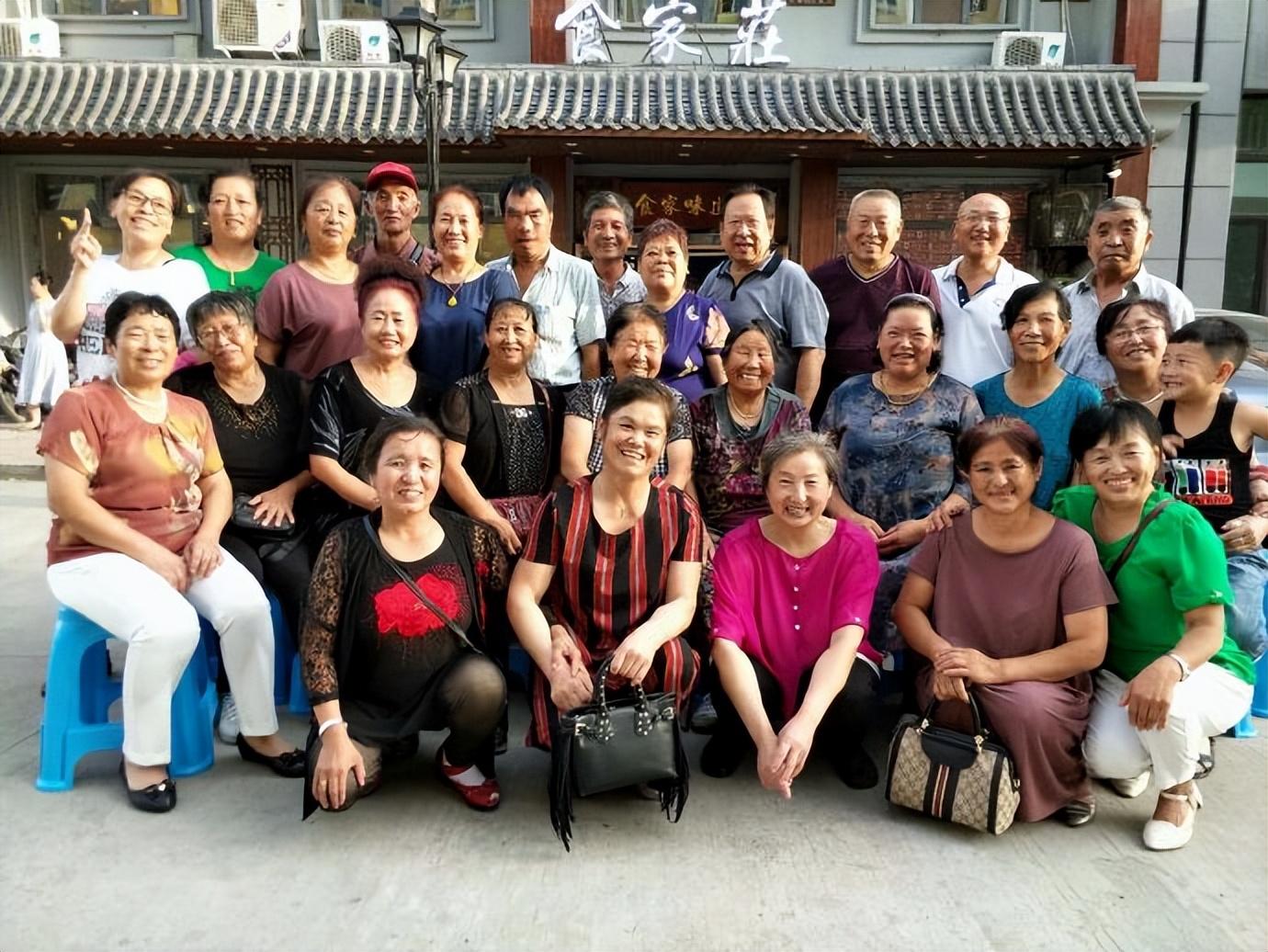 虎林县制瓦厂处于东仓库长友后勤供应部队(图6)