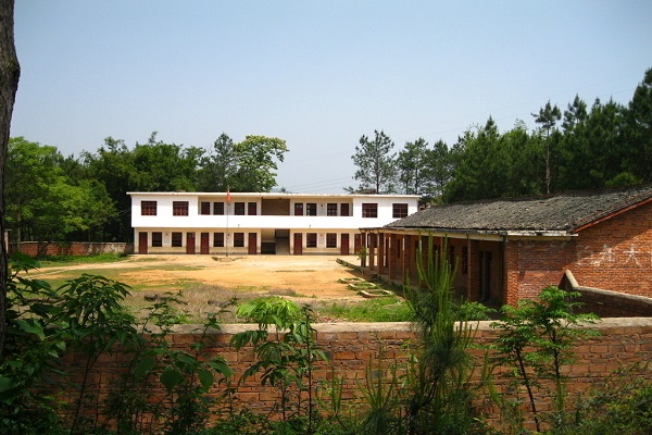 通榆县危房改造实现“户退出、村出列、县摘帽”(图2)