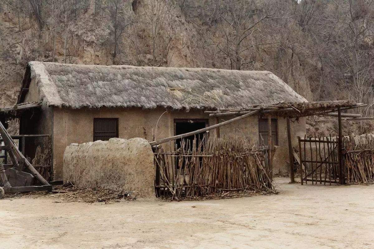 黄土坡下的北趟街,一个村书记的故事(图1)