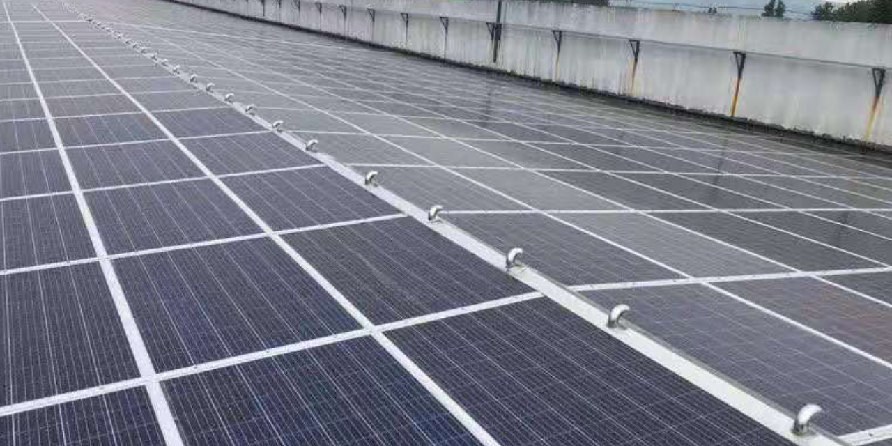 屋顶安装光伏发电，彩钢瓦屋顶业主内心独白：鱼与熊掌兼得(图2)