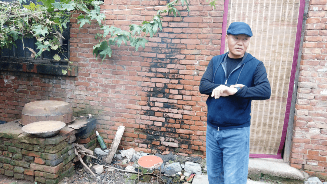 沧州献县退伍老兵东伟帮贫困户大忙(图1)