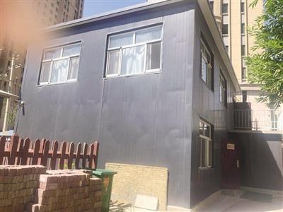 小区物业私自搭建违建物业用房使用不规范被叫停(图2)