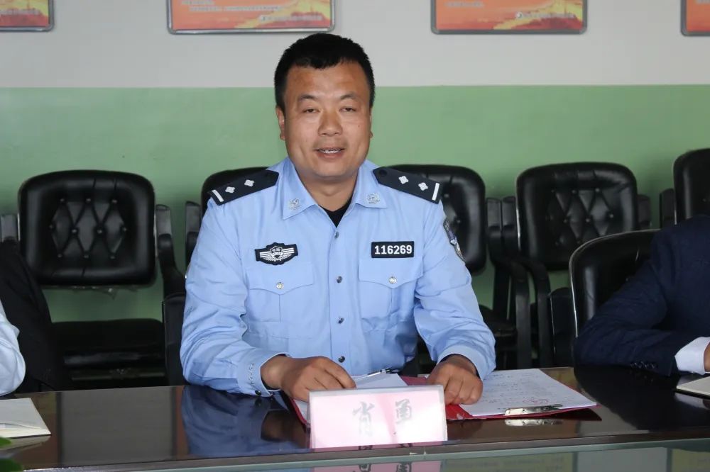 我校召开租住彩钢房学生家长会议(图5)